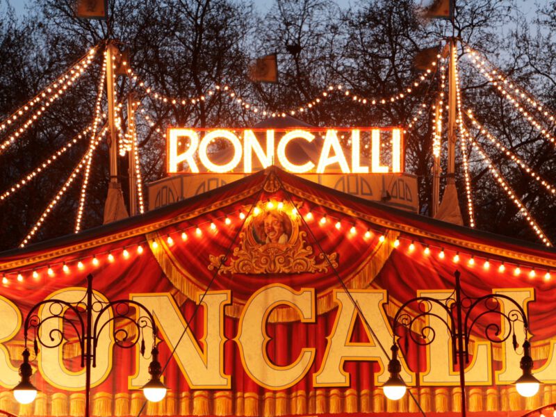 Circus Theater Roncalli Tournee 2022: „ALL FOR ART FOR ALL“
