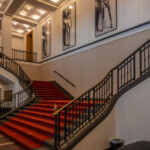 Foyer mit den Big Nudes, Foto @Anna für checkbar.eu